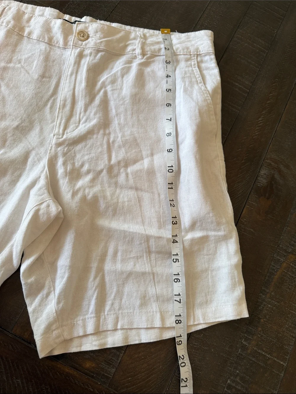 Saks Fifth Avenue Men’s White Flat-Front Linen Shorts
